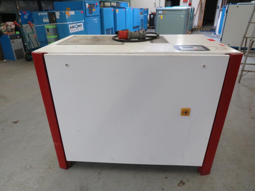 Různé kompresory, generátory a chladicí sušičky-3