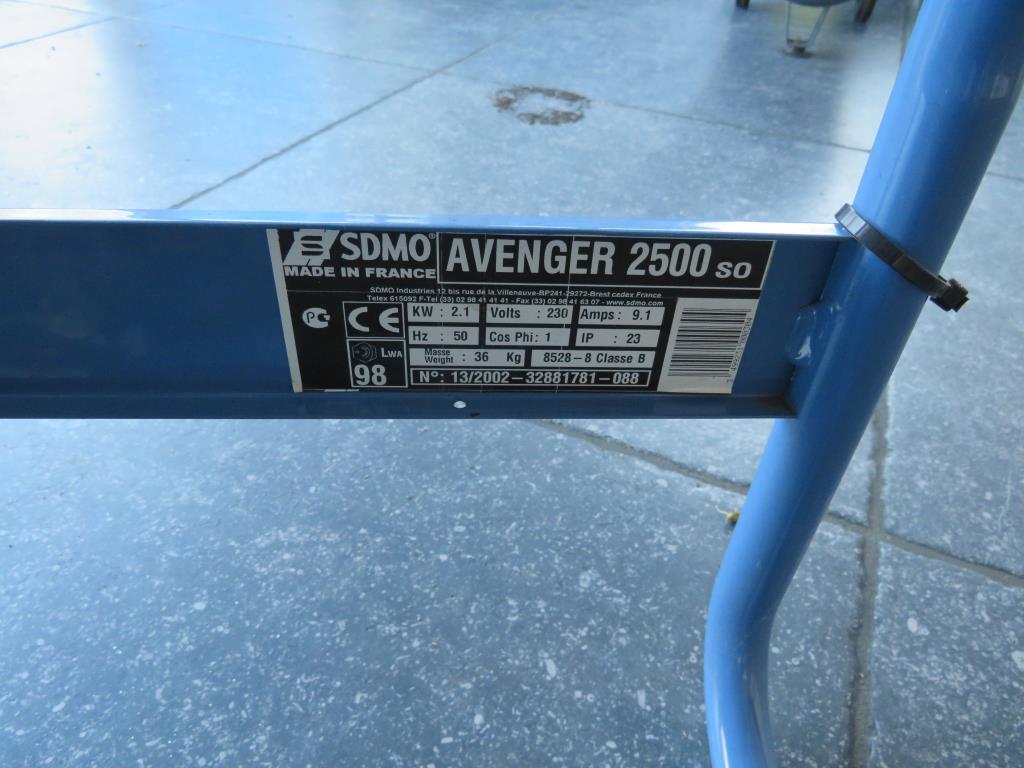 Různé kompresory, generátory a chladicí sušičky-5