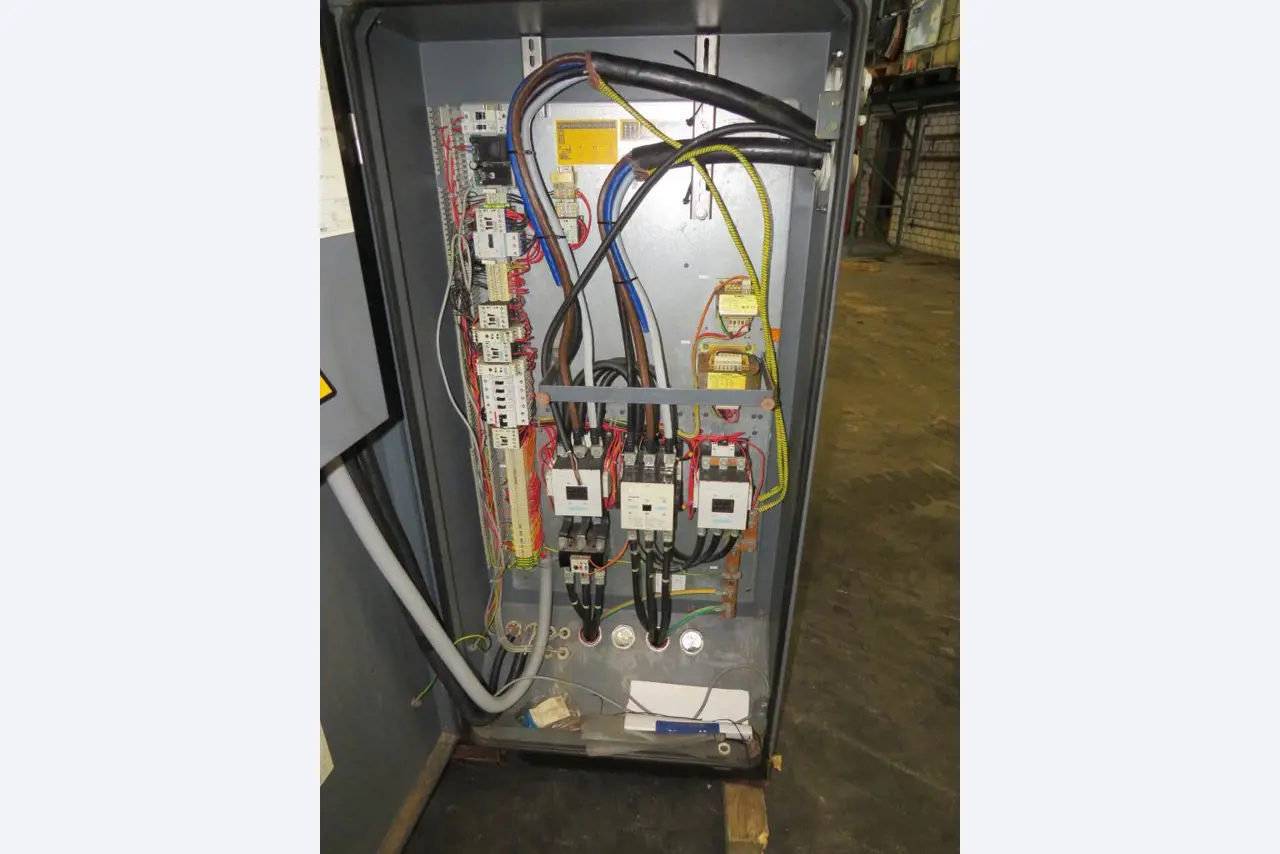 Various compressors, generators and refrigeration dryers-10