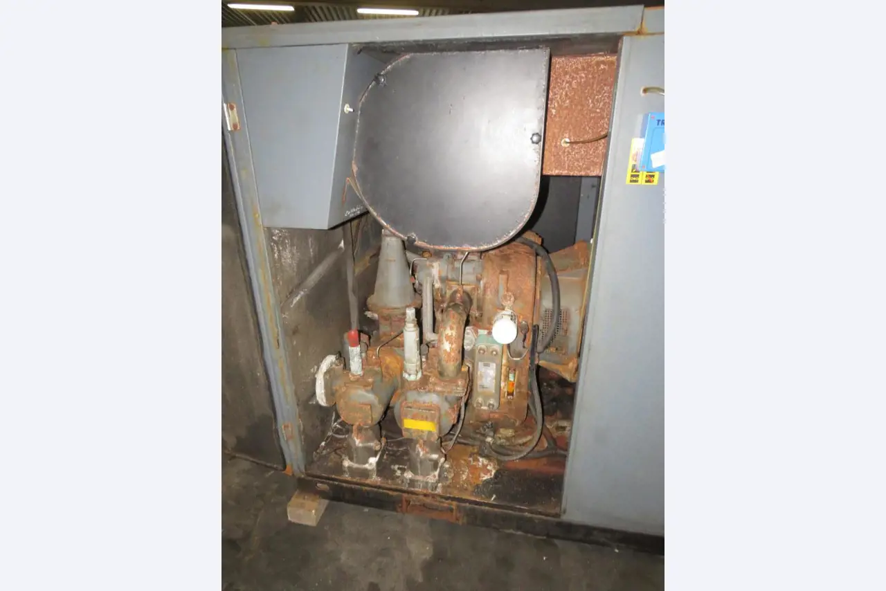 Various compressors, generators and refrigeration dryers-11
