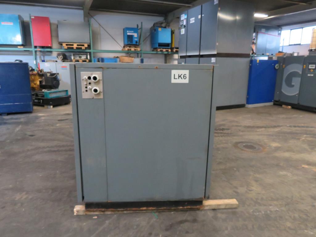 Various compressors, generators and refrigeration dryers-2