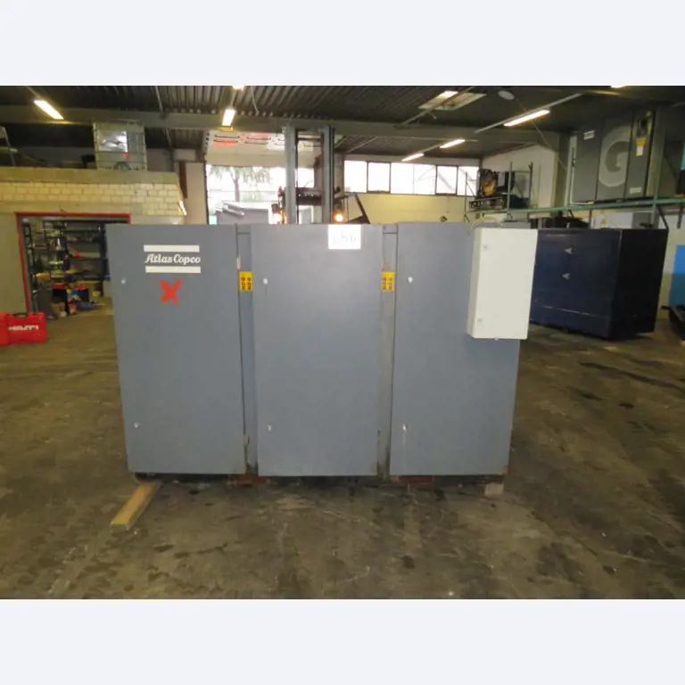 Various compressors, generators and refrigeration dryers-3