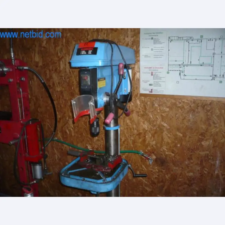 KFZ-Werkstatt-Einrichtung, LKW- und PKW-Reifen, Kühlanhänger-1