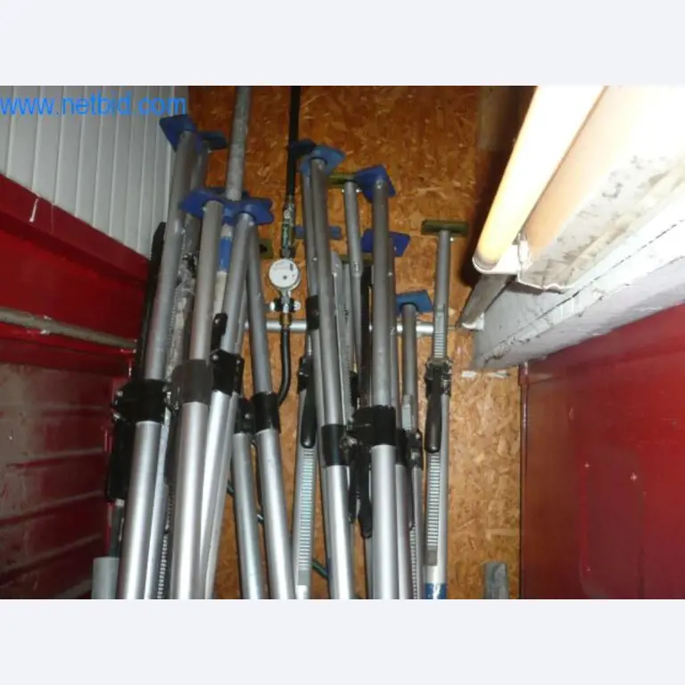 KFZ-Werkstatt-Einrichtung, LKW- und PKW-Reifen, Kühlanhänger-1