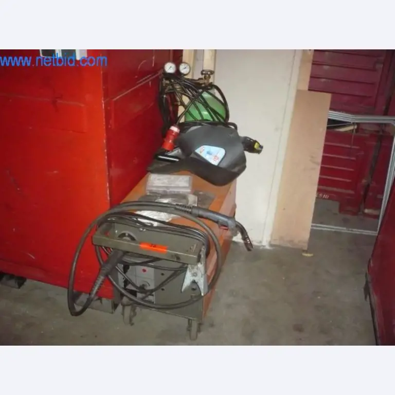 KFZ-Werkstatt-Einrichtung, LKW- und PKW-Reifen, Kühlanhänger-1