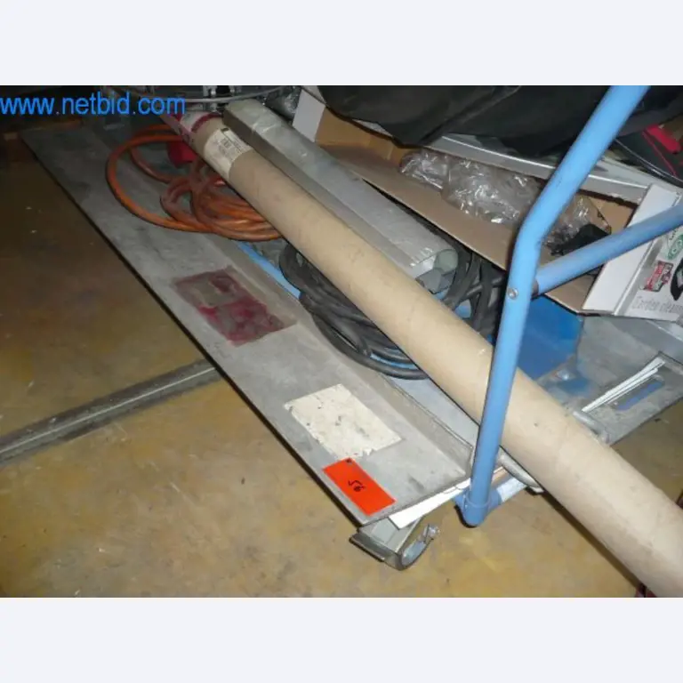 Equipamiento para talleres de automóviles, neumáticos para camiones y automóviles, remolques frigoríficos-1