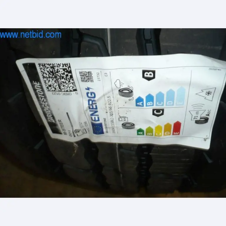 Equipamiento para talleres de automóviles, neumáticos para camiones y automóviles, remolques frigoríficos-3