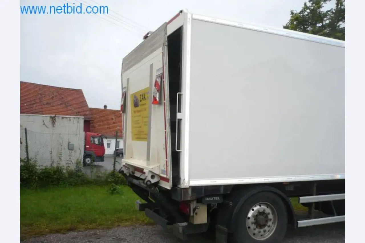 Équipement d'atelier automobile, pneus de camion et de voiture, remorque frigorifique-4