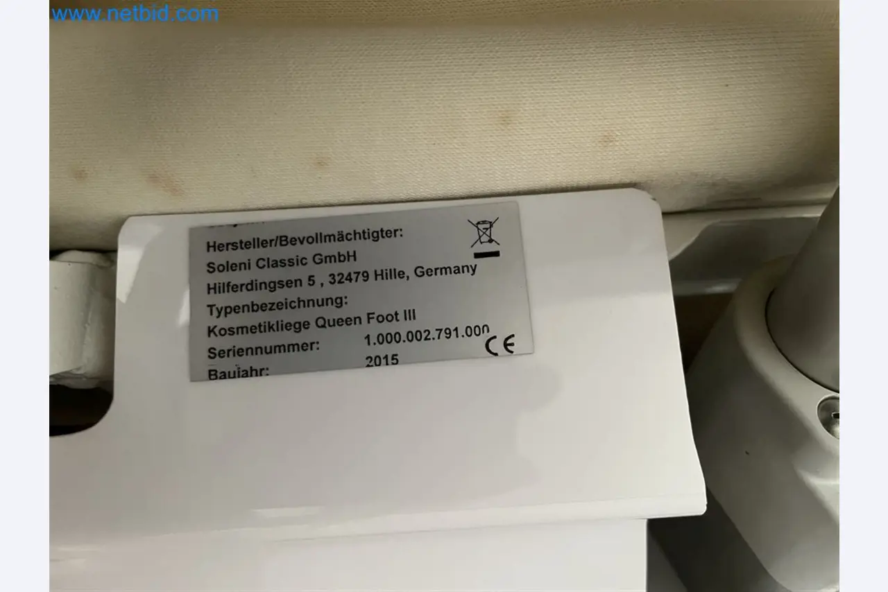 Técnica de un salón de belleza para reducir el tejido adiposo-4