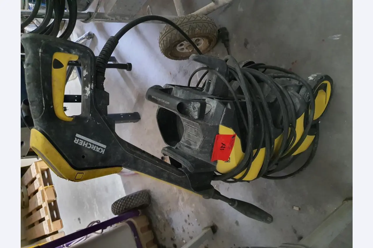 Maszyny do malowania, suchej zabudowy i budowy elewacji-3