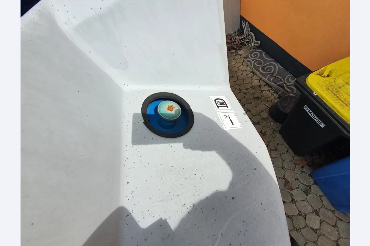 Stroje na malování, sádrokartonové konstrukce a fasádní konstrukce-12