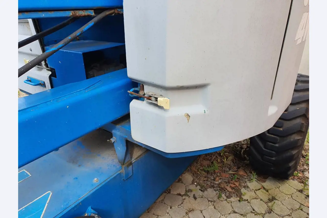 Stroje na malování, sádrokartonové konstrukce a fasádní konstrukce-17