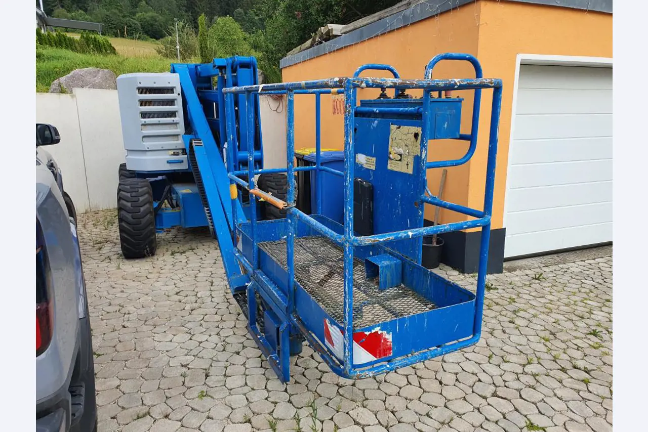 Stroje na malování, sádrokartonové konstrukce a fasádní konstrukce-1