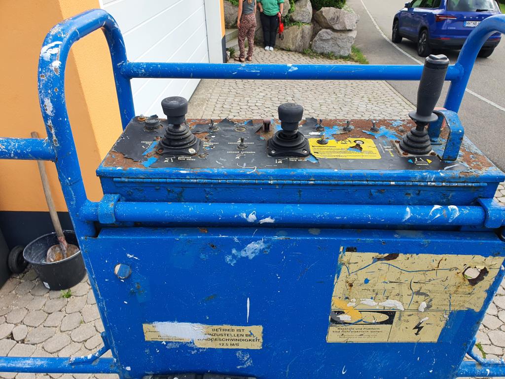 Stroje na malování, sádrokartonové konstrukce a fasádní konstrukce-29