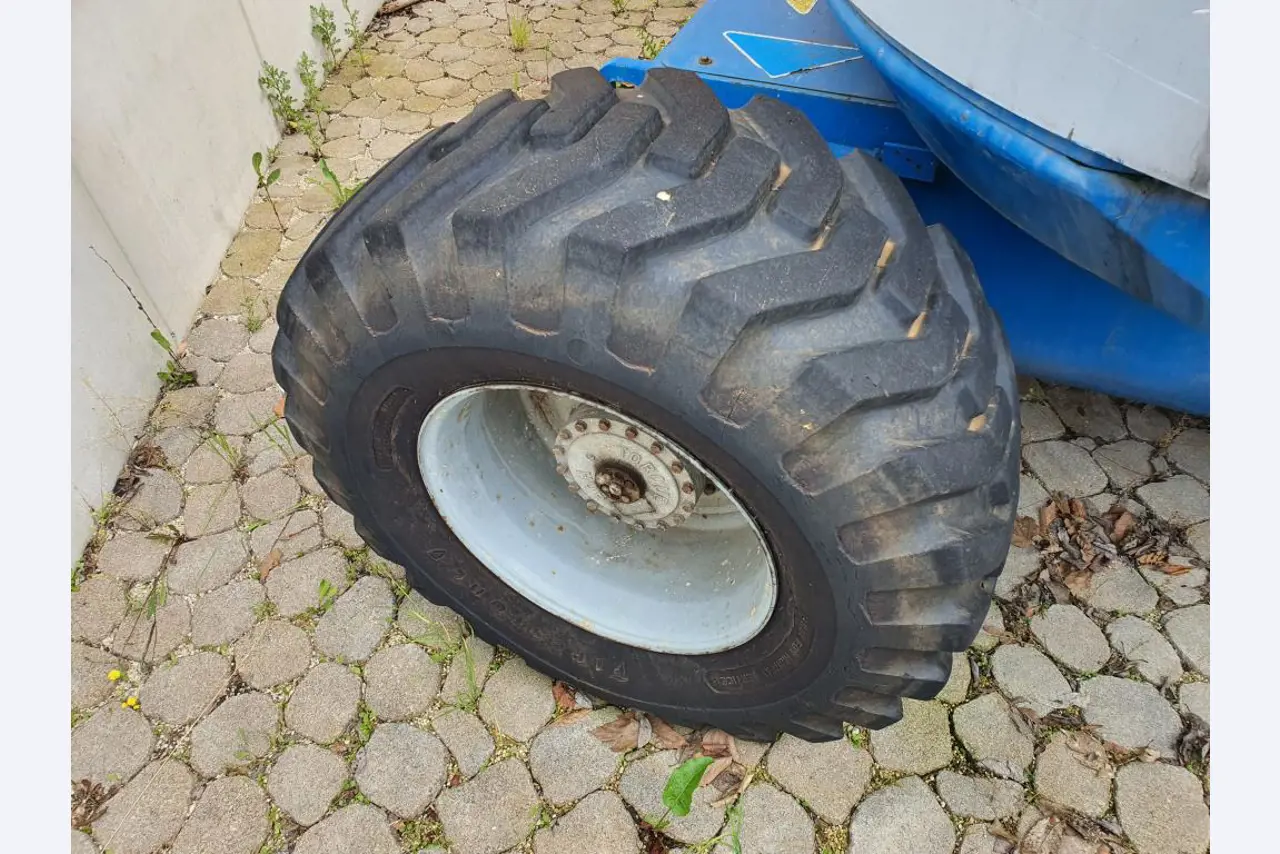 Stroje na malování, sádrokartonové konstrukce a fasádní konstrukce-32