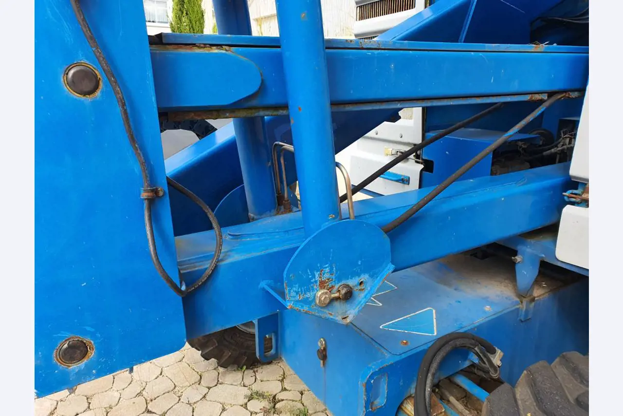 Stroje na malování, sádrokartonové konstrukce a fasádní konstrukce-5