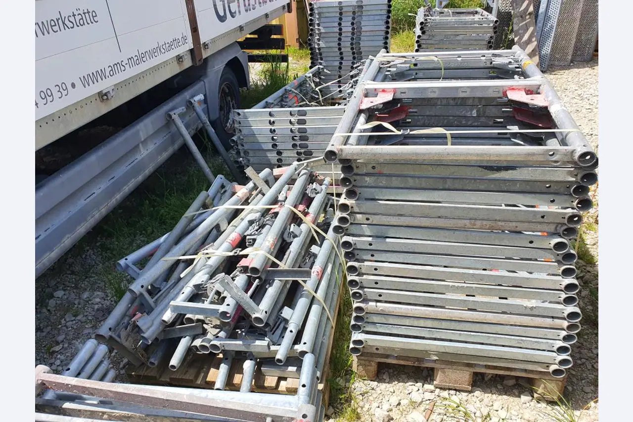Machines voor schilderen, gipsplatenbouw en gevelbouw-13