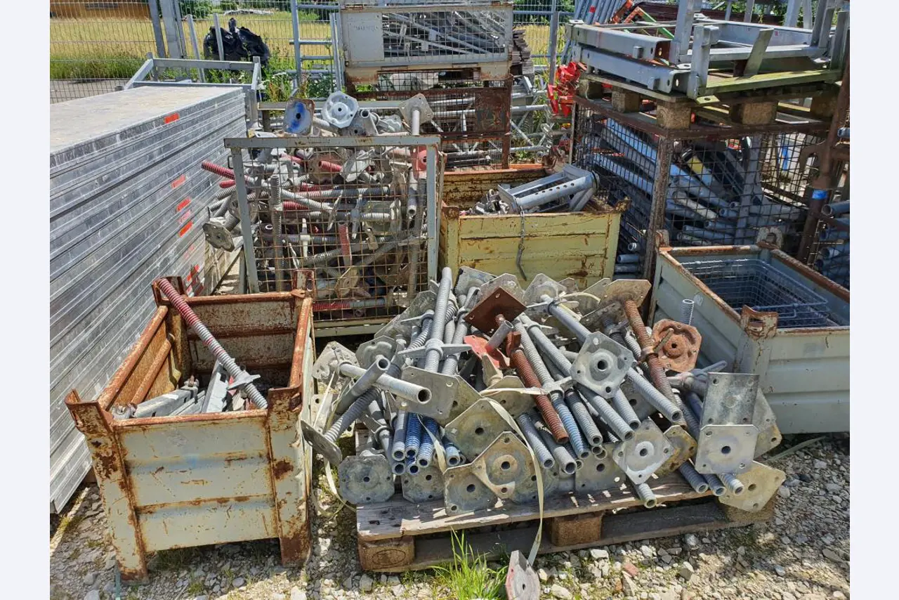 Machines voor schilderen, gipsplatenbouw en gevelbouw-18