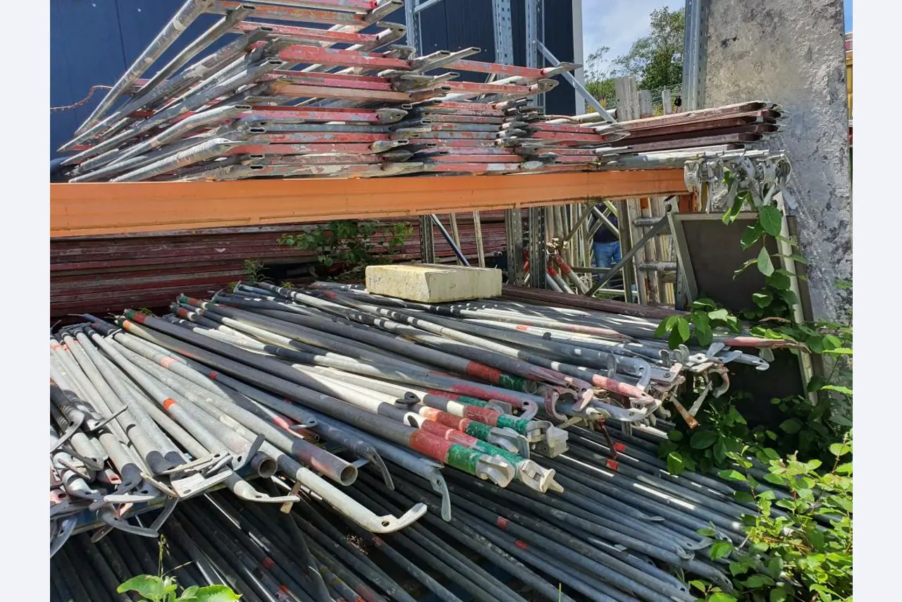 Machines voor schilderen, gipsplatenbouw en gevelbouw-22