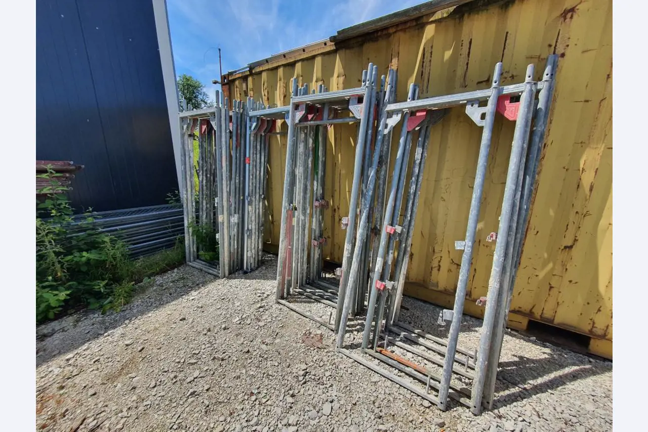 Machines voor schilderen, gipsplatenbouw en gevelbouw-3