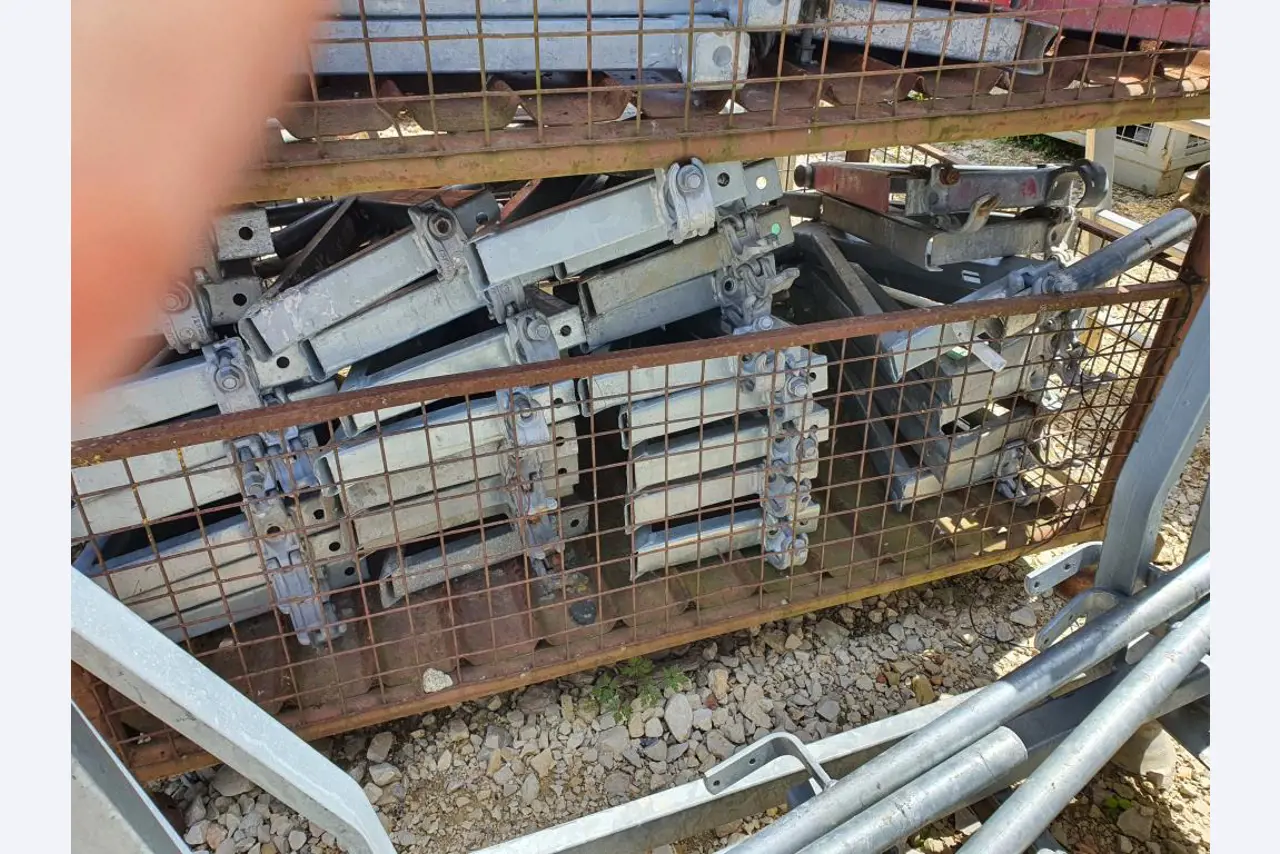 Machines voor schilderen, gipsplatenbouw en gevelbouw-9