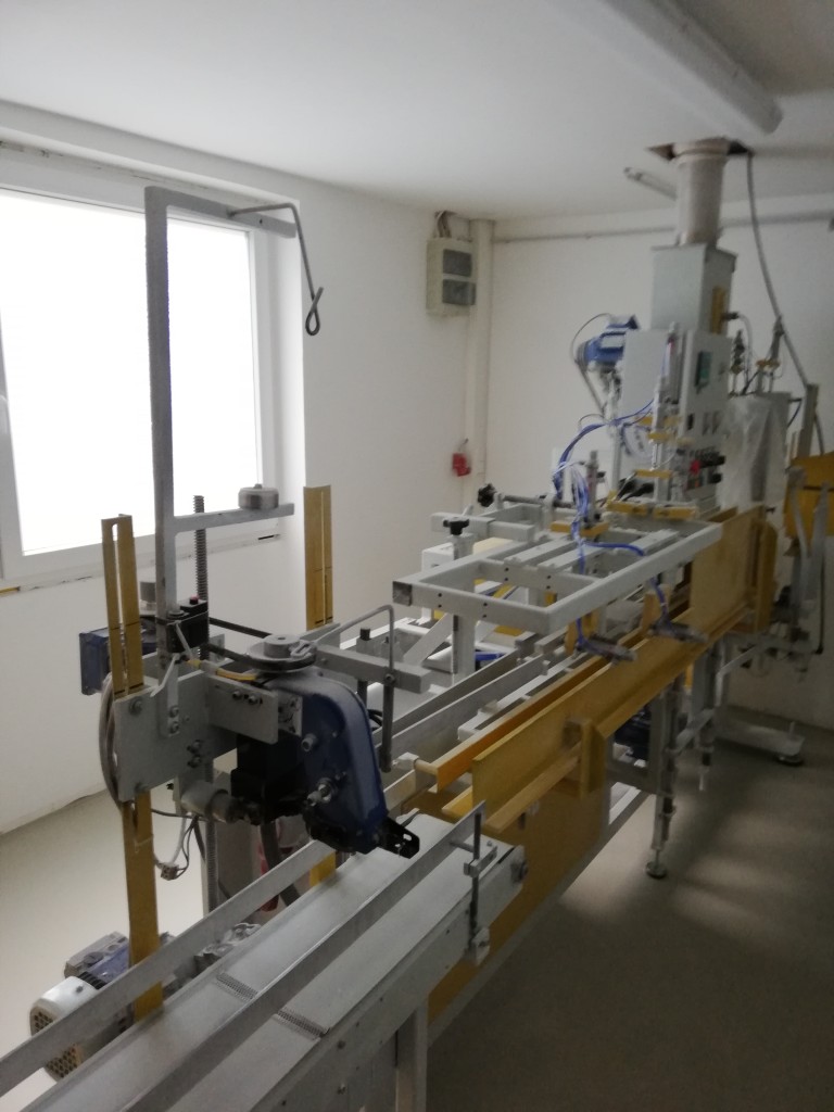 Installation de remplissage (de farine) avec pré-silo et convoyeur, Riffaldi-2