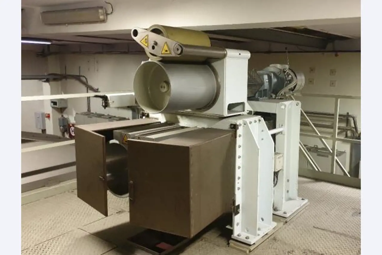 2 production lines for finishing synthetic textile fibers-5