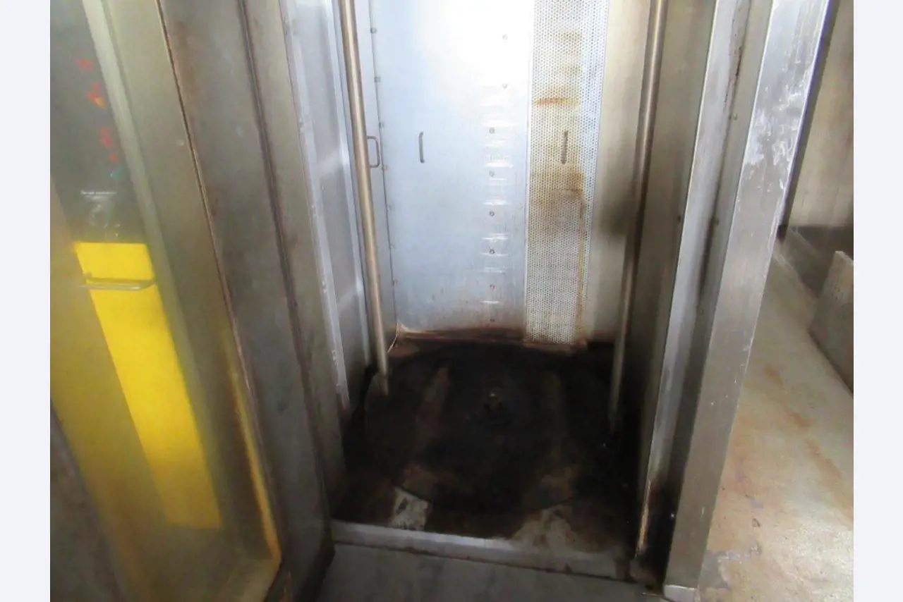 Máquinas e equipamentos de produção de panificação para uma padaria-5