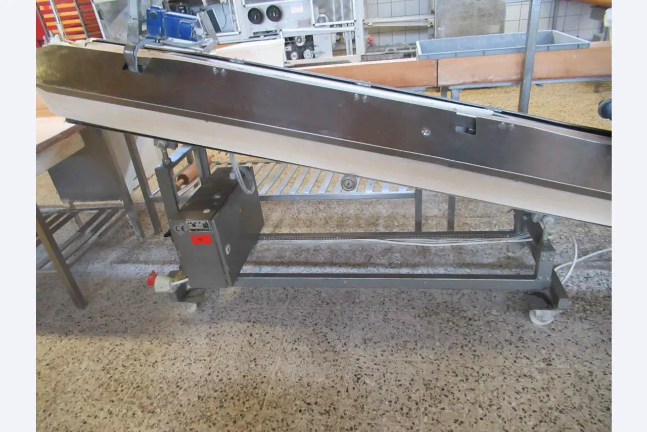 Bäckereiproduktionsmaschinen- und Ausstattung einer Bäckerei-3