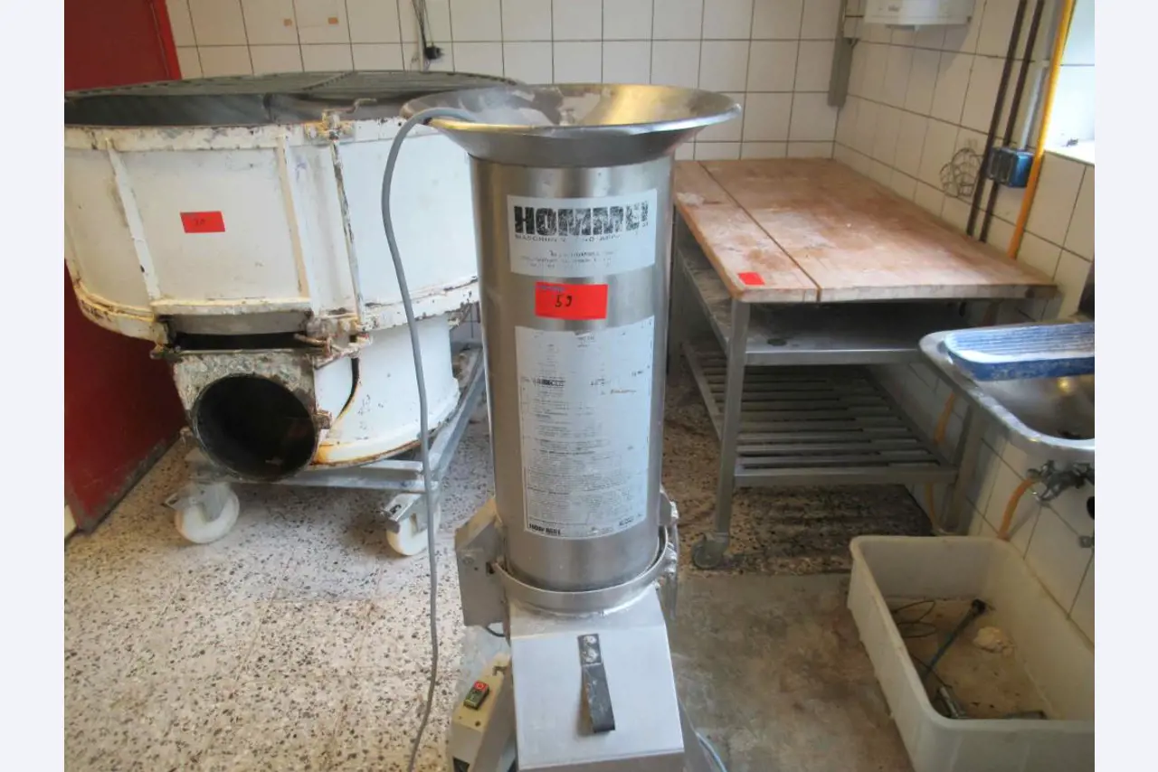 Bäckereiproduktionsmaschinen- und Ausstattung einer Bäckerei-1