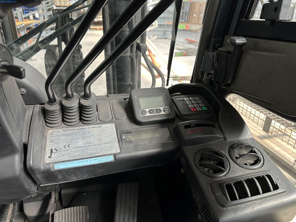 Flurfördergeräte Lagertechnik und Bandsägeautomat-4