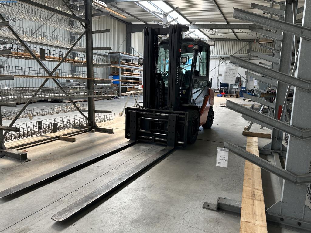 Flurfördergeräte Lagertechnik und Bandsägeautomat-9