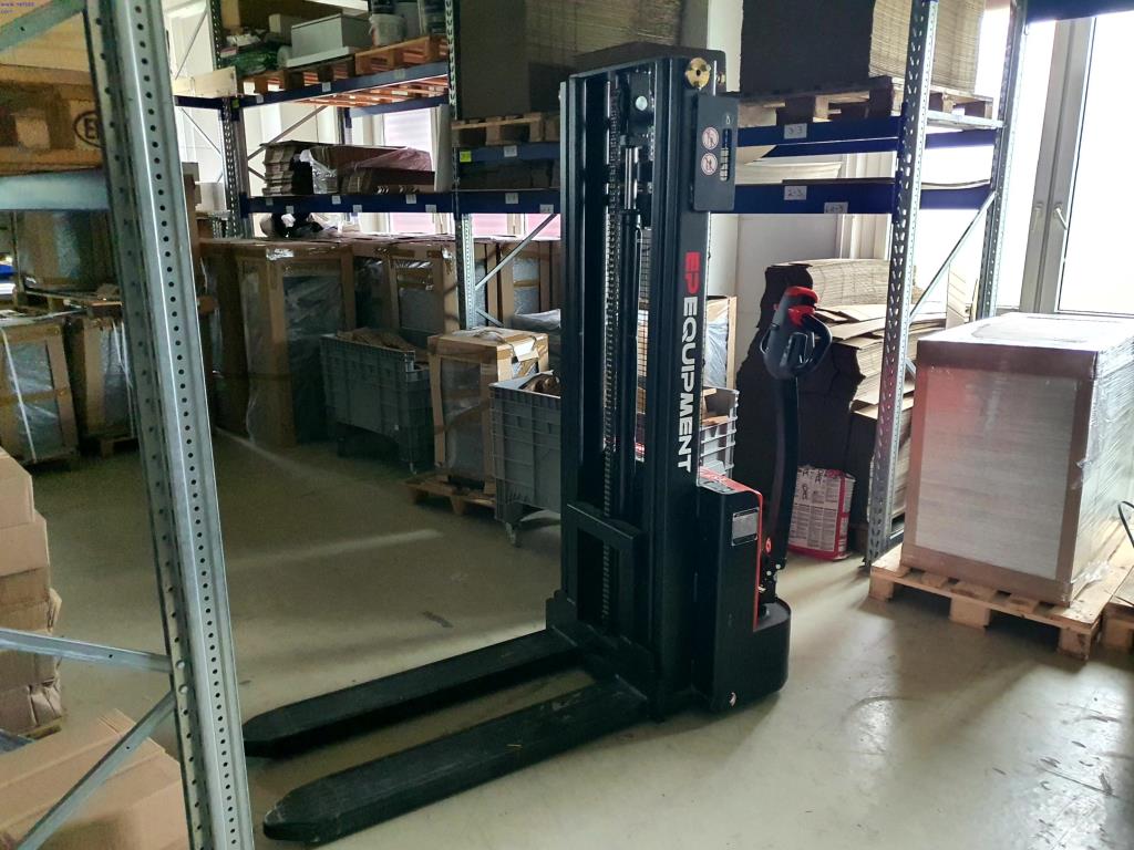 Machines and electrical accessories from the electrical heating sector-1