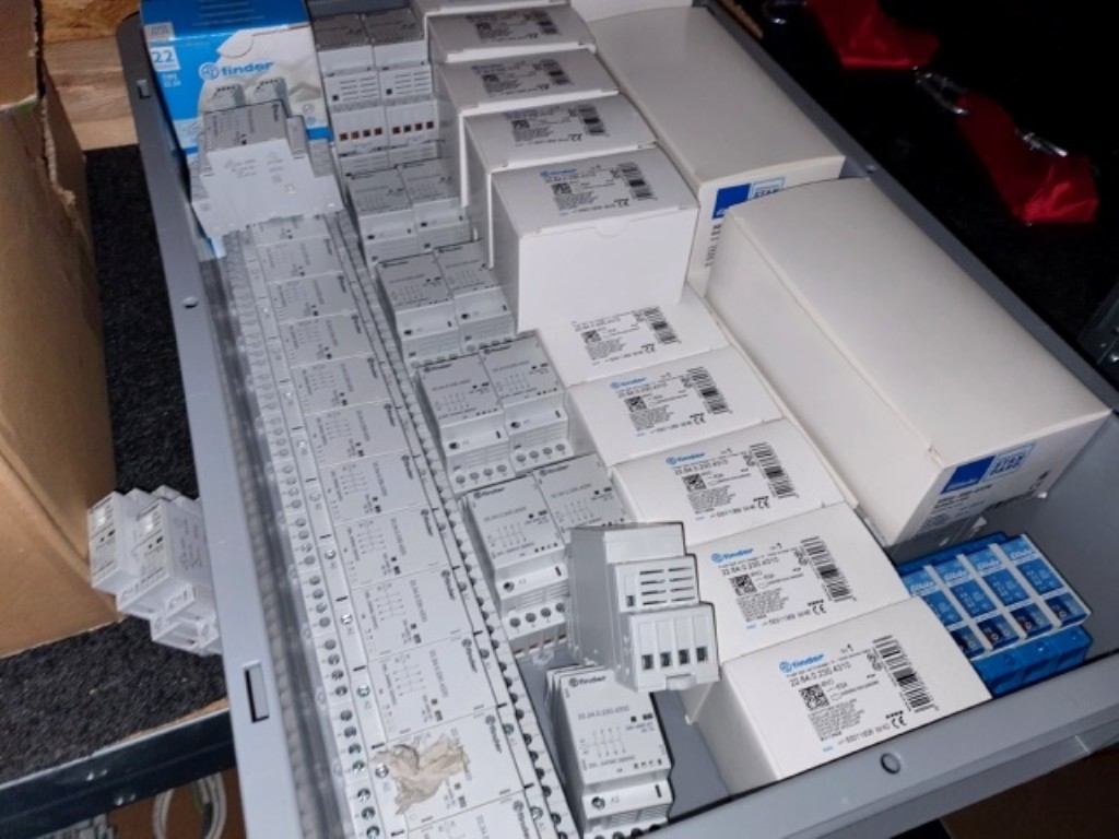 Machines and electrical accessories from the electrical heating sector-7