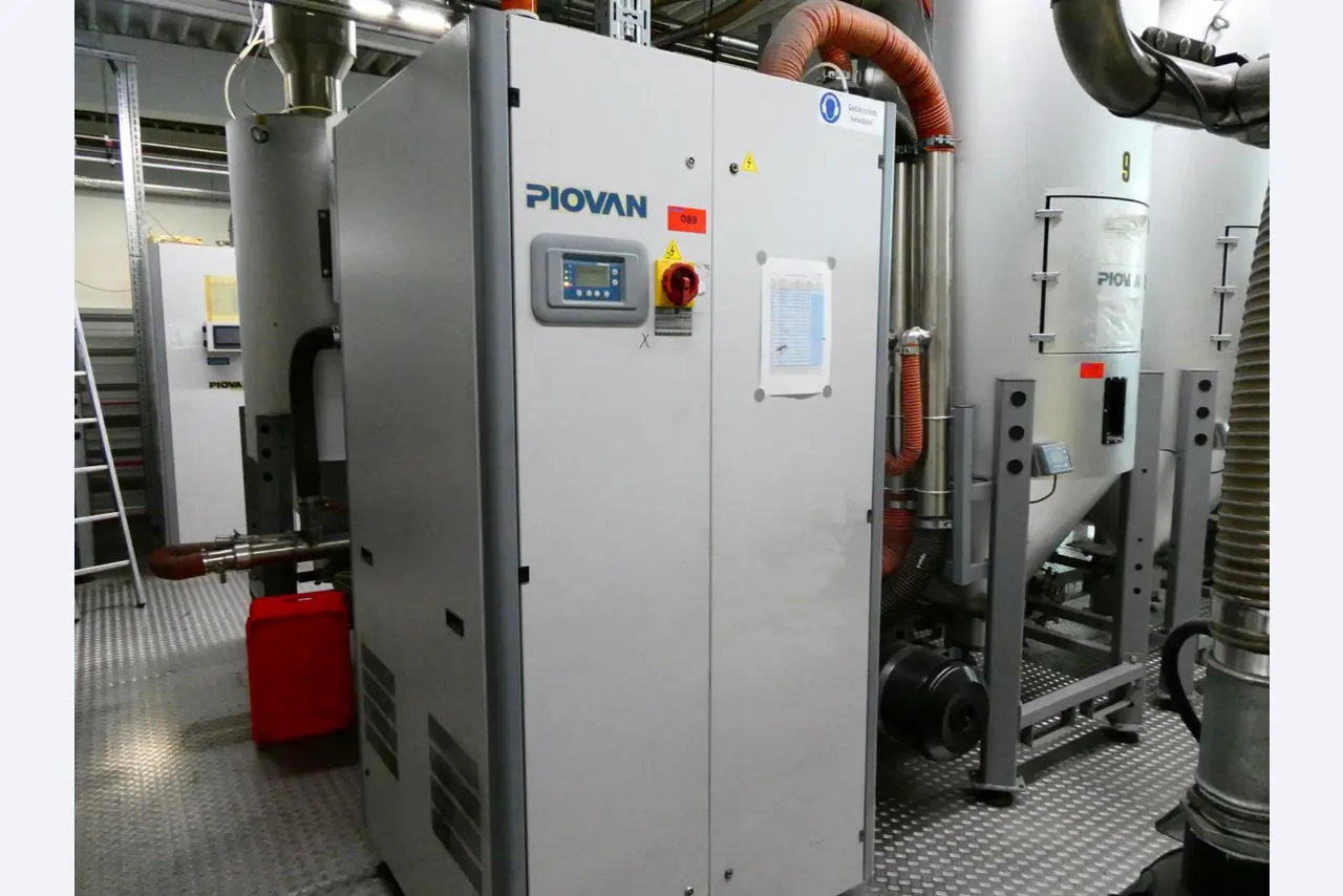 Engel injection molding machines and machines from the plastics industry-10