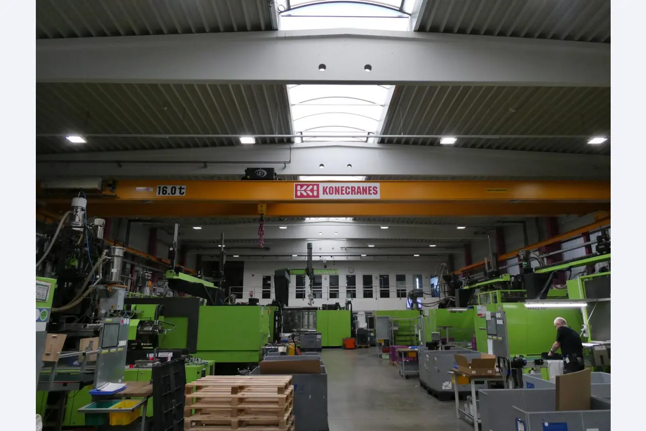 Engel injection molding machines and machines from the plastics industry-20