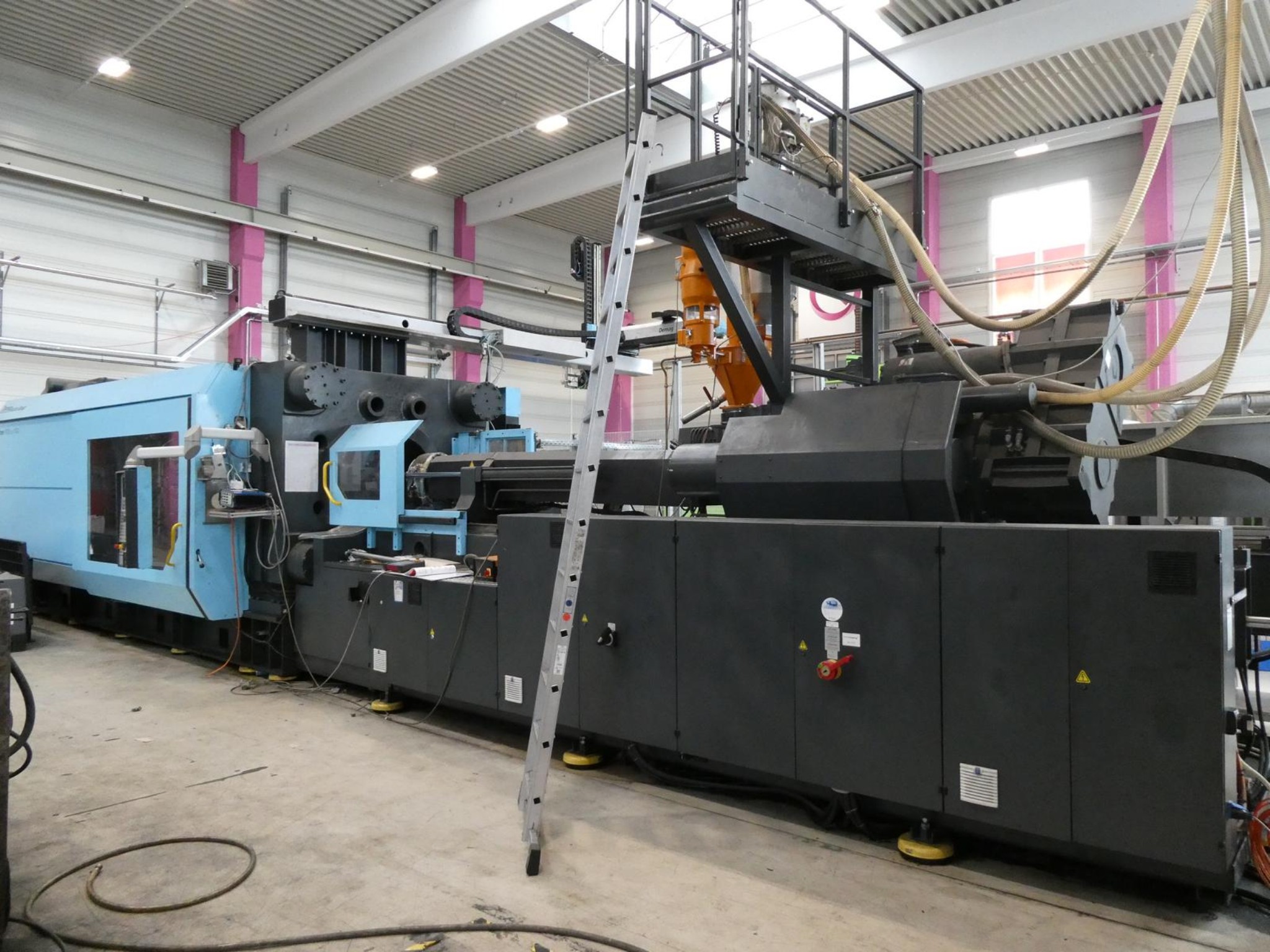 Engel injection molding machines and machines from the plastics industry-3