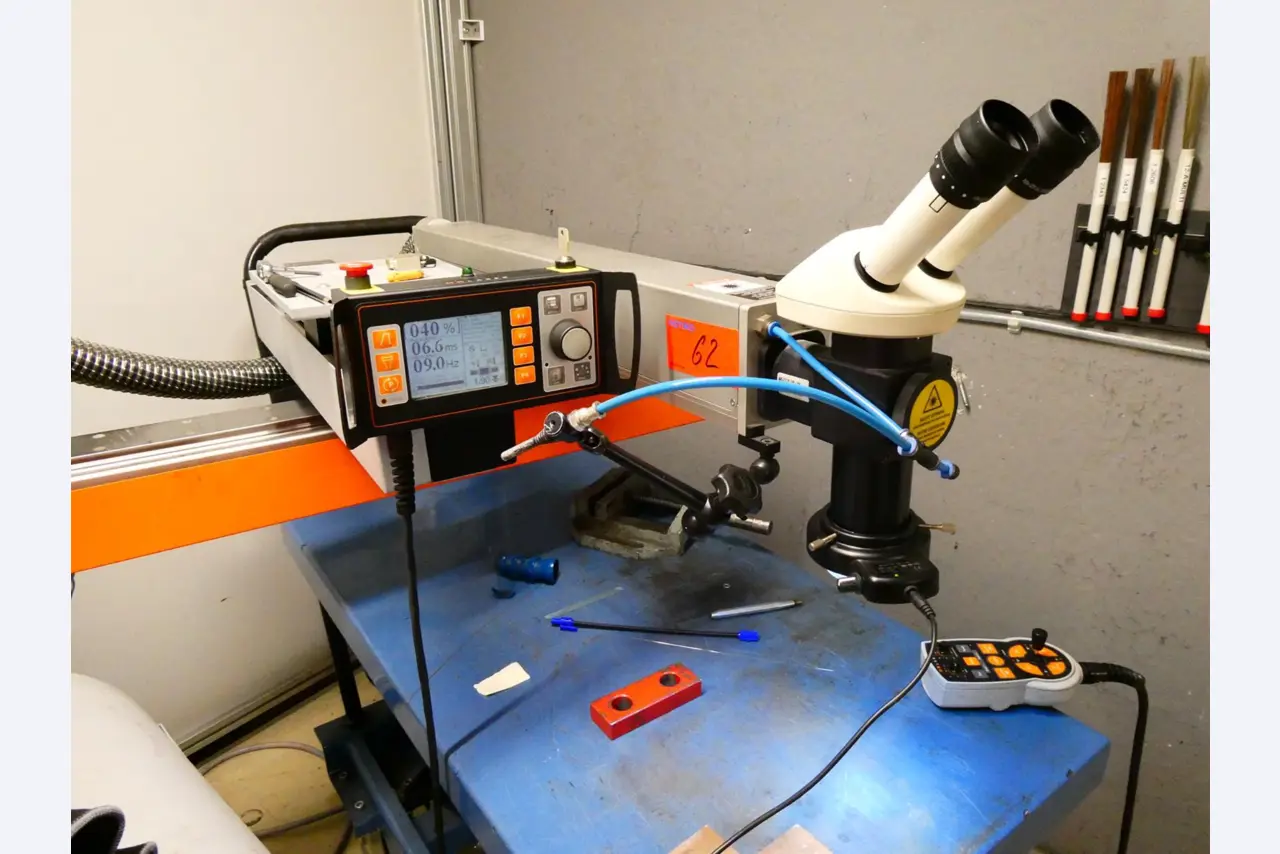 Engel injection molding machines and machines from the plastics industry-9