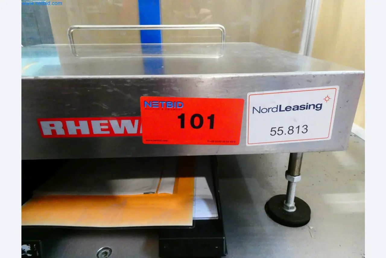 Engel Spritzgießmaschinen und Maschinen aus der Kunststoffindustrie-4