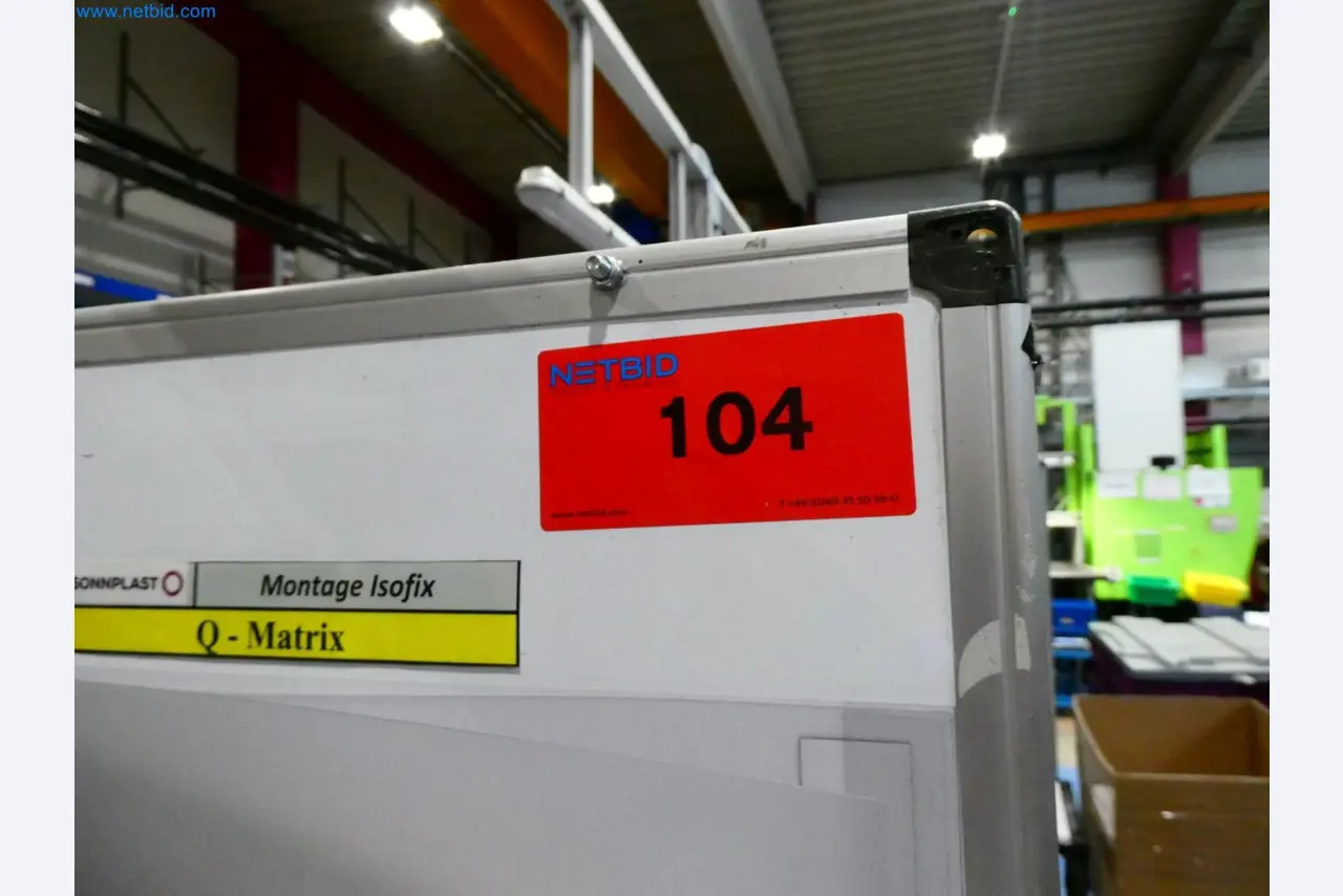 Engel Spritzgießmaschinen und Maschinen aus der Kunststoffindustrie-5