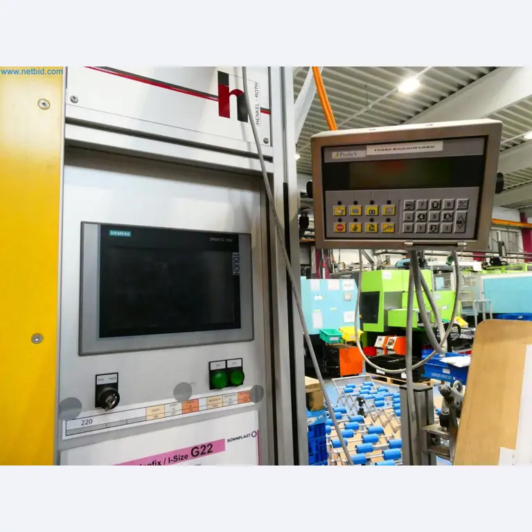 Engel Spritzgießmaschinen und Maschinen aus der Kunststoffindustrie-6