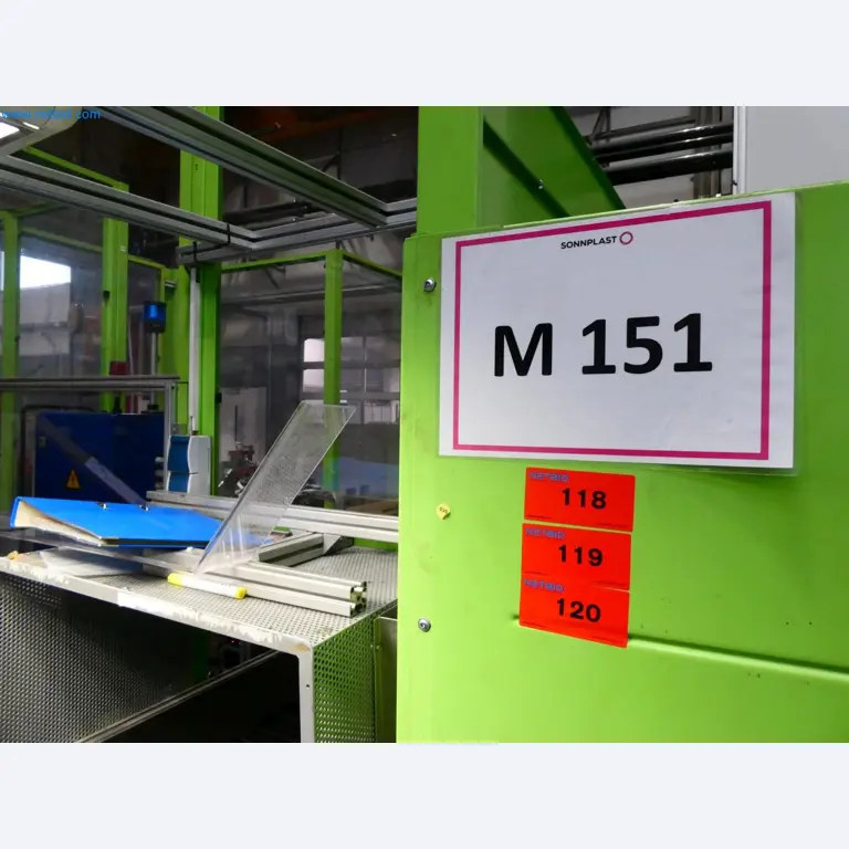 Engel Spritzgießmaschinen und Maschinen aus der Kunststoffindustrie-12