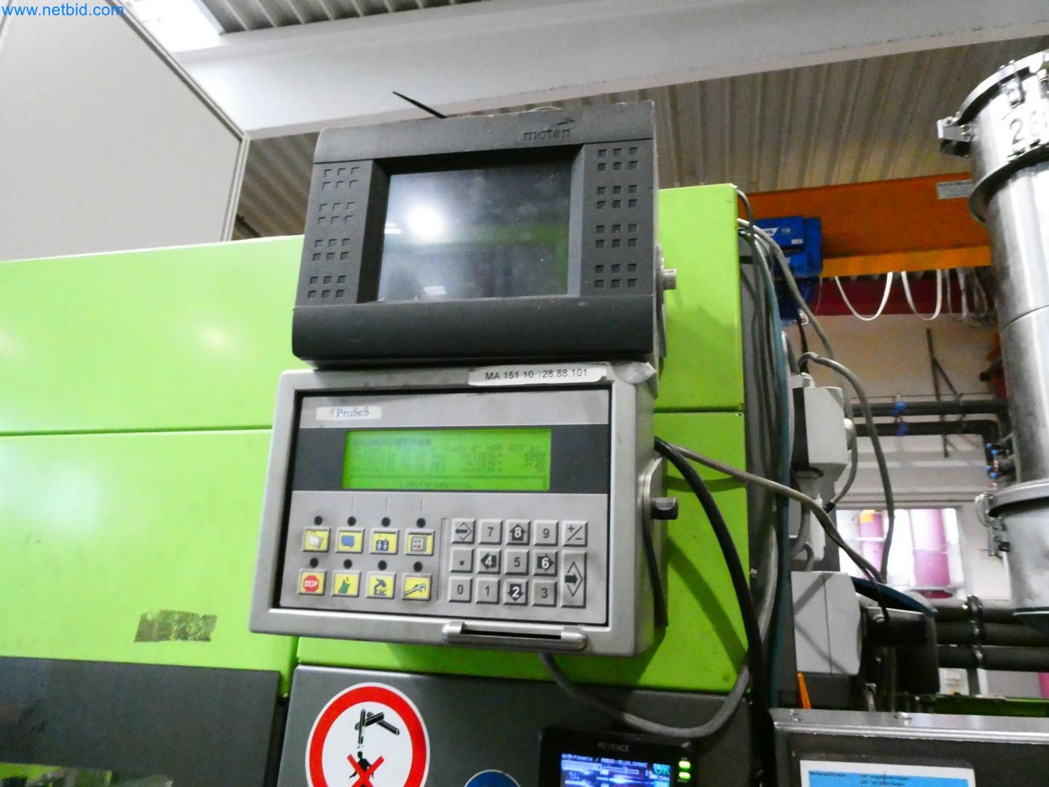 Engel Spritzgießmaschinen und Maschinen aus der Kunststoffindustrie-2