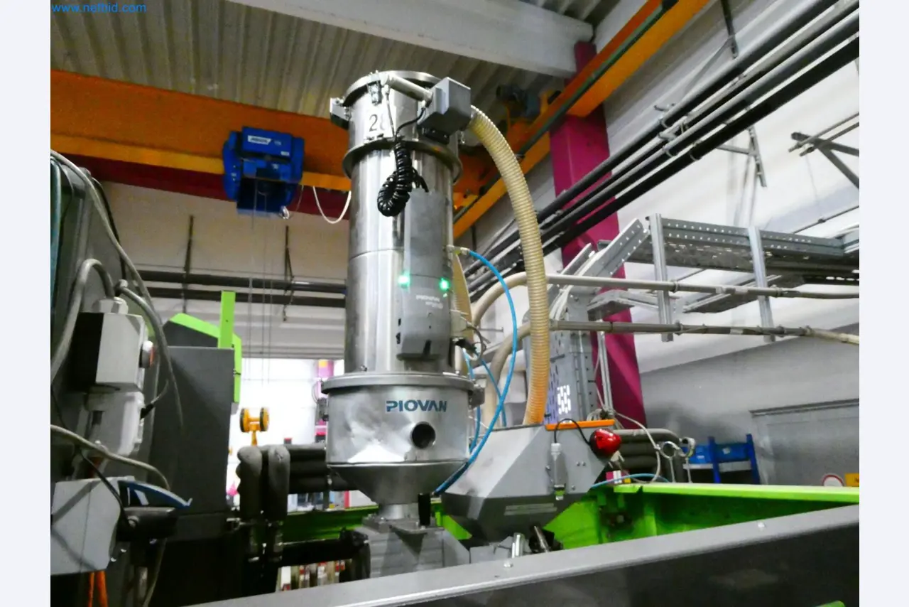 Engel Spritzgießmaschinen und Maschinen aus der Kunststoffindustrie-4