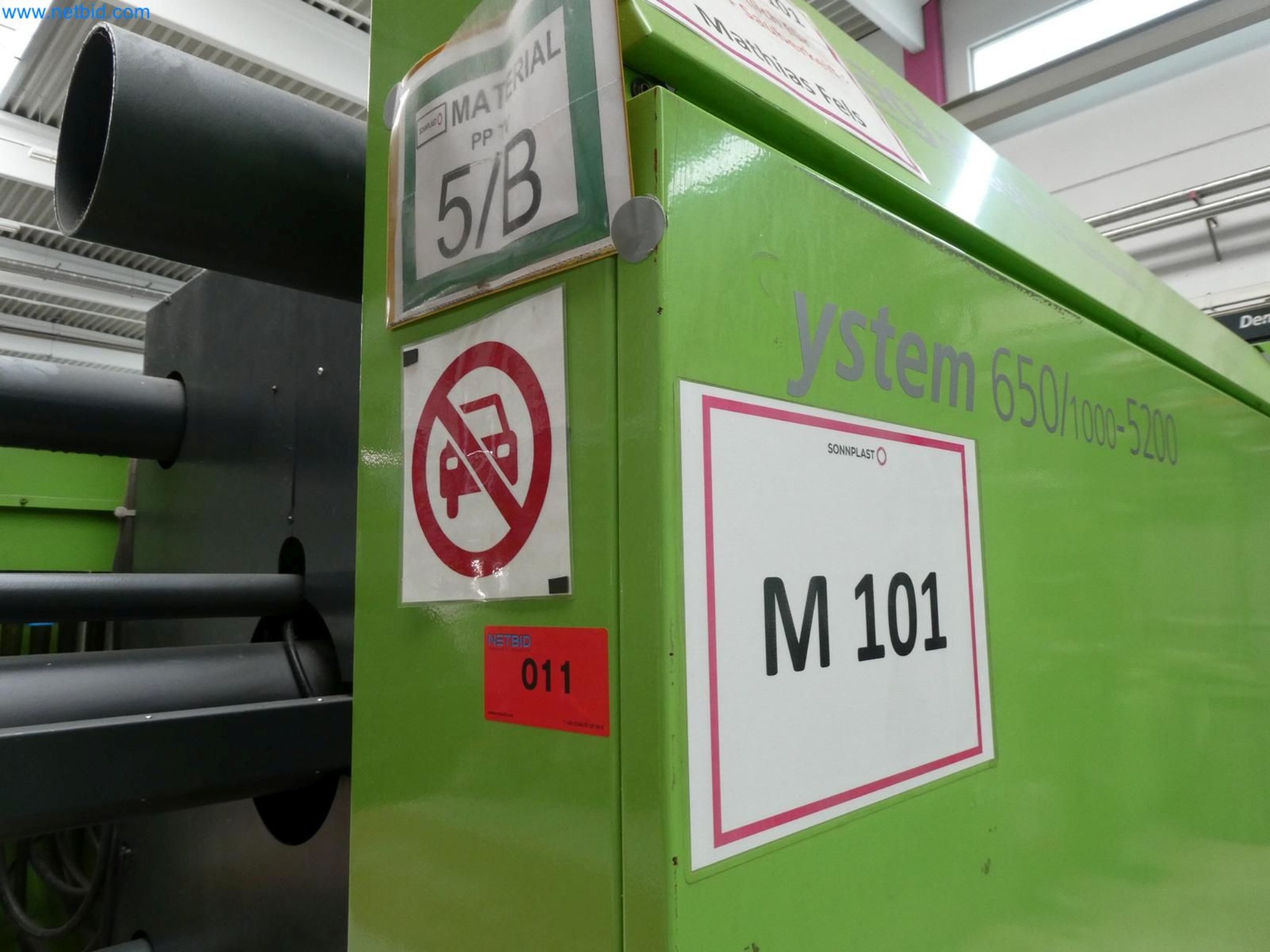 Engel Spritzgießmaschinen und Maschinen aus der Kunststoffindustrie-12