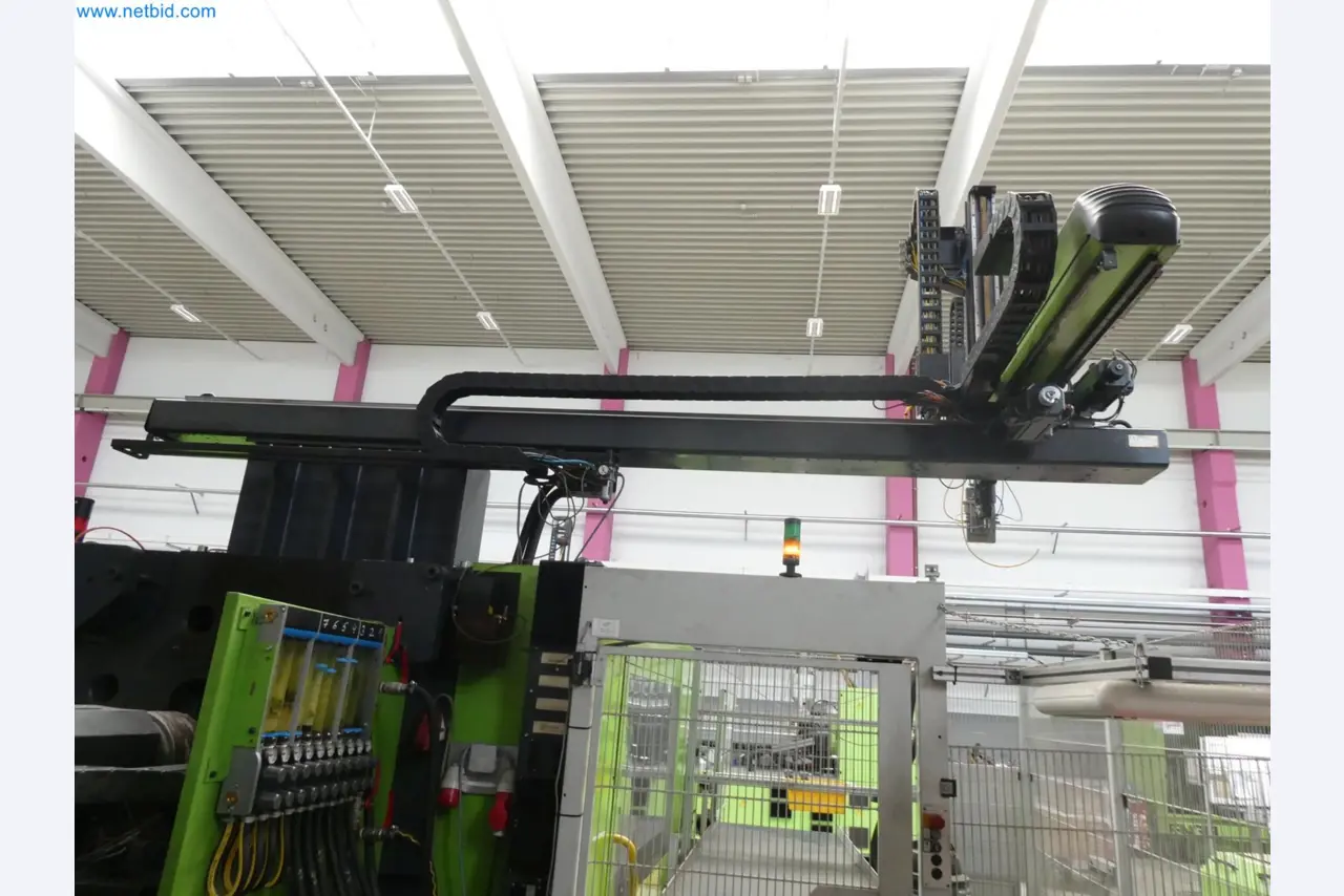 Wtryskarki i maszyny Engel dla przemysłu tworzyw sztucznych-9