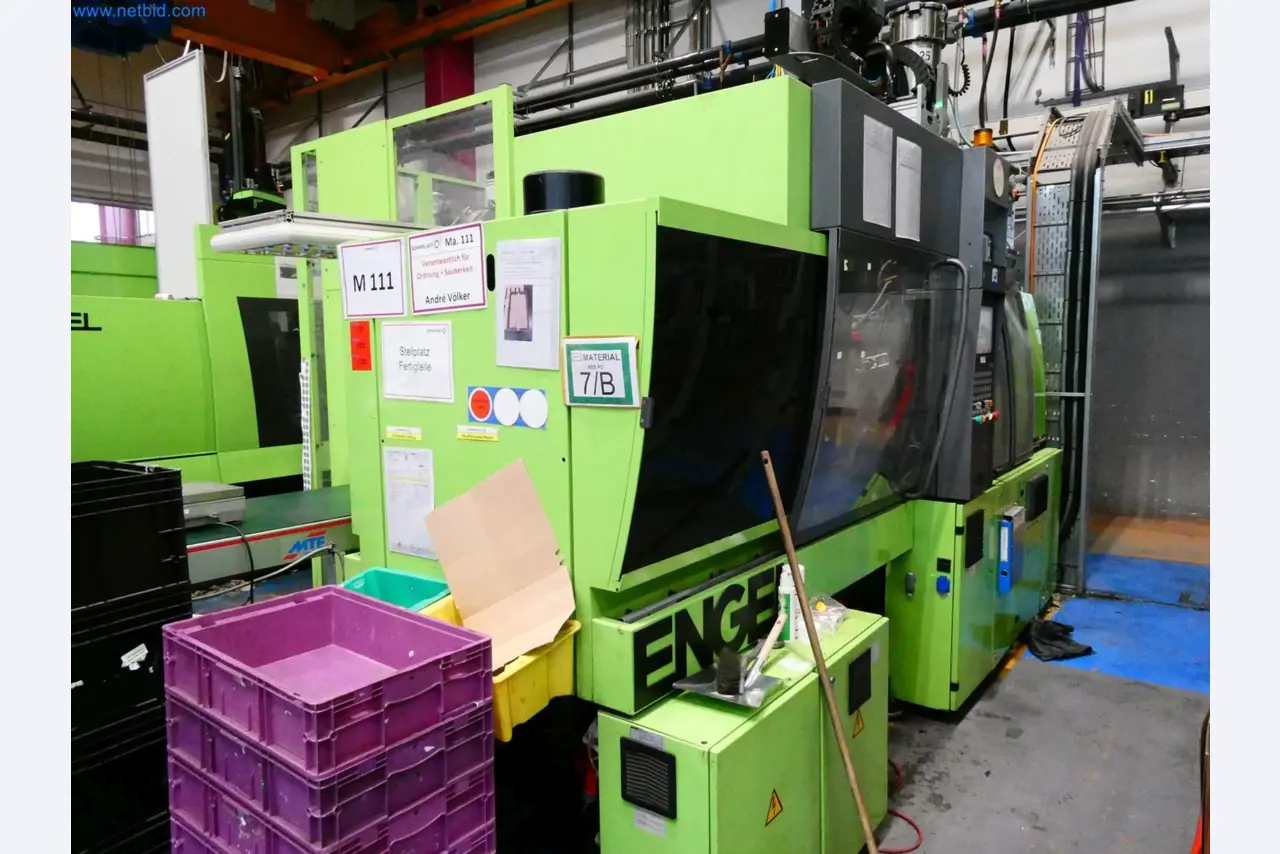 Engel Spritzgießmaschinen und Maschinen aus der Kunststoffindustrie-2