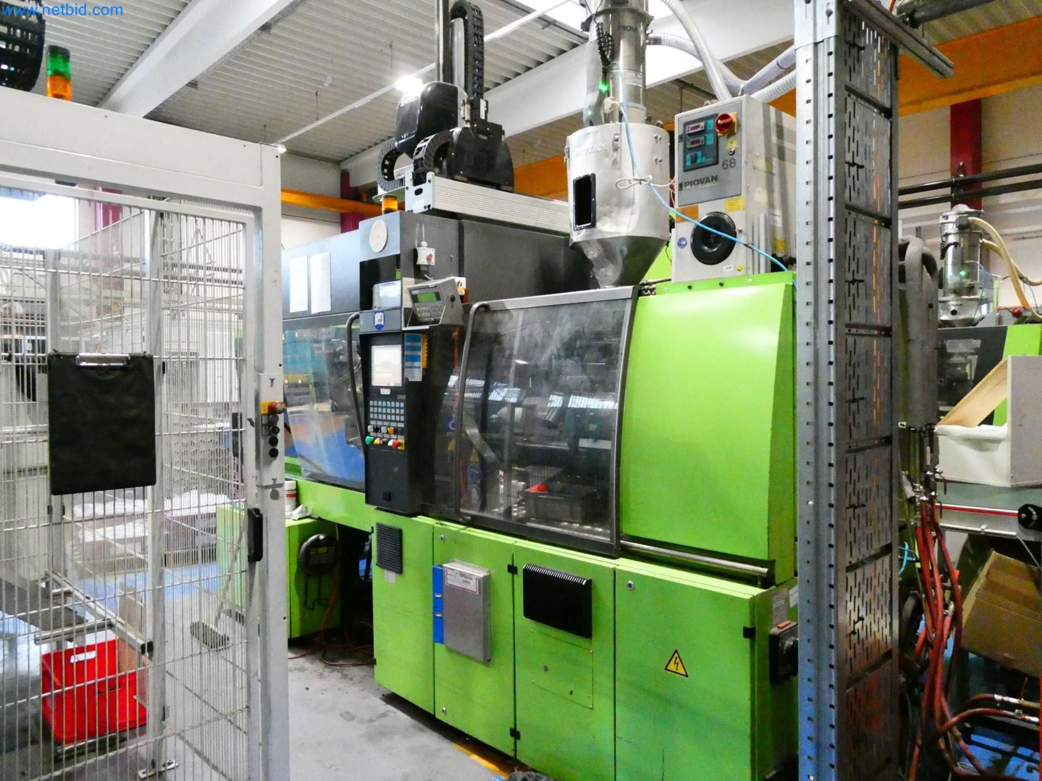 Engel Spritzgießmaschinen und Maschinen aus der Kunststoffindustrie-4