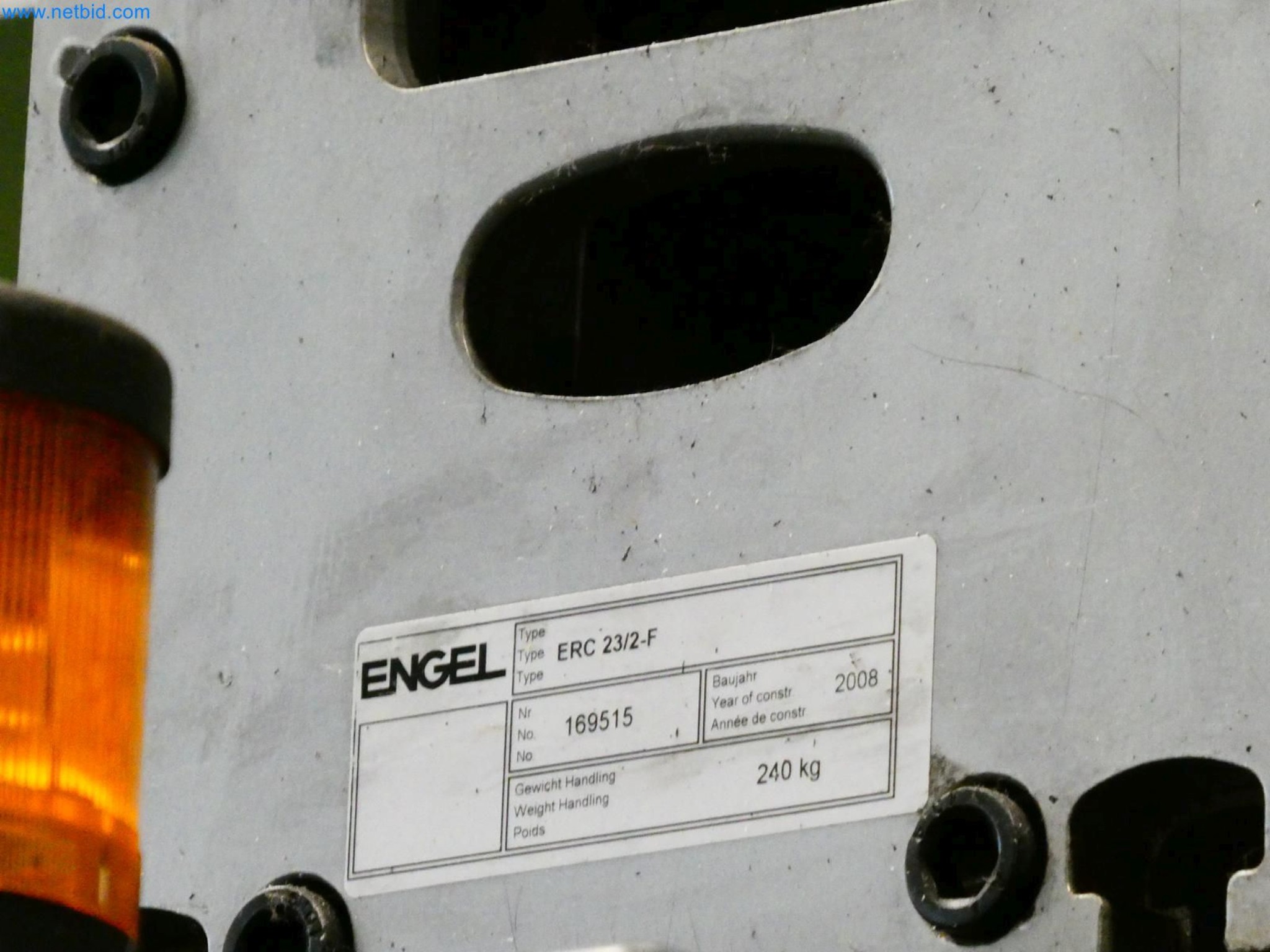 Engel Spritzgießmaschinen und Maschinen aus der Kunststoffindustrie-7