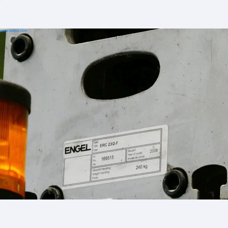 Engel Spritzgießmaschinen und Maschinen aus der Kunststoffindustrie-7